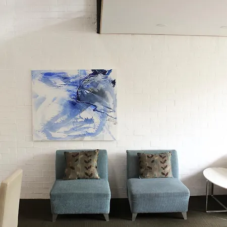 Big Modern Loft Apt - Central - 7 Beds, 9 Guests - Workers, Families, Groups, Teams Narrabundah Exterior photo